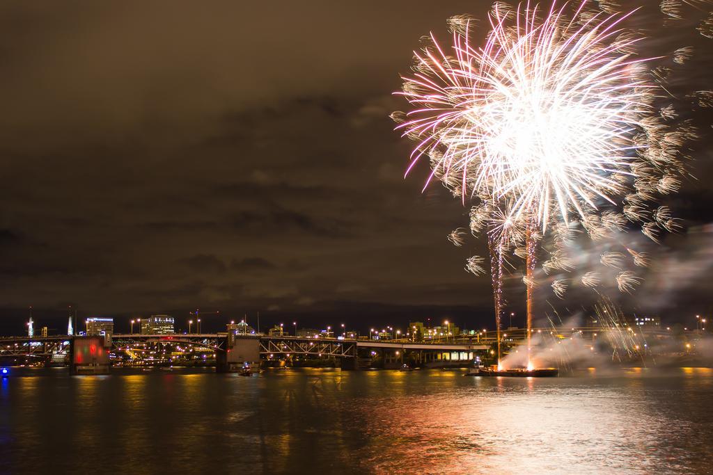 Holiday Inn Portland - Columbia Riverfront By Ihg Exteriör bild