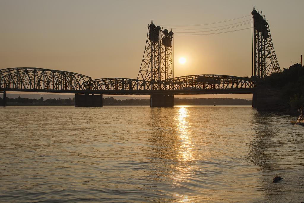 Holiday Inn Portland - Columbia Riverfront By Ihg Exteriör bild